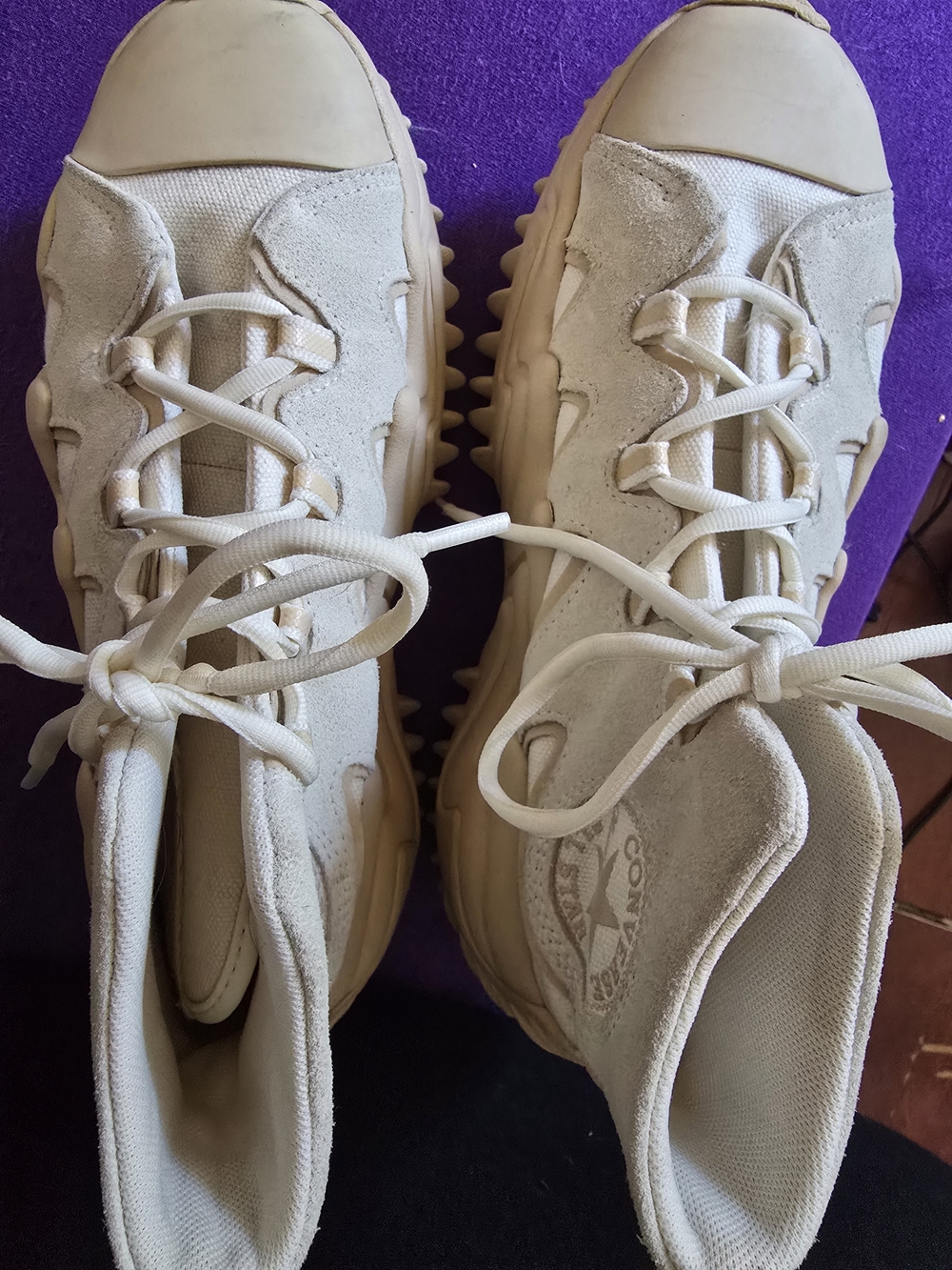 Converse HOT - Picture 3 of 3